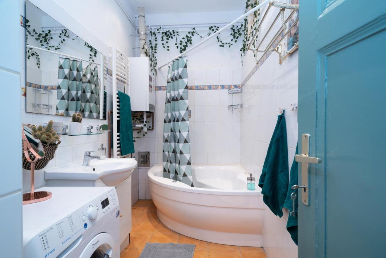 Cozy Boho Apartment, Super Central, Parliament, Netflix Budapest Esterno foto